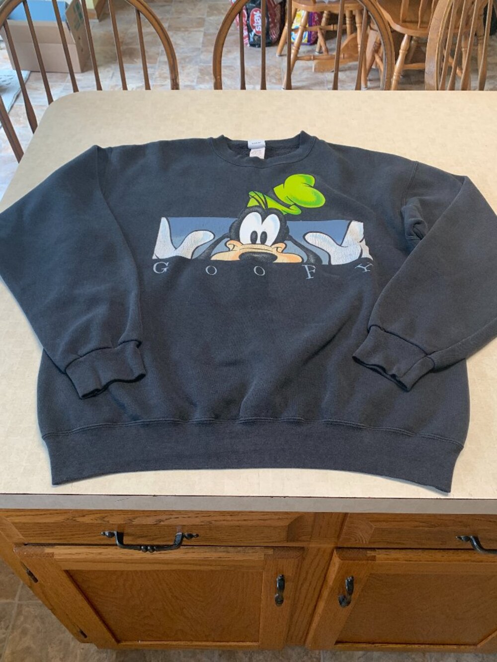 Vintage Walt Disney Goofy Black Crewneck Sweatshirt Disney Store Sz. L